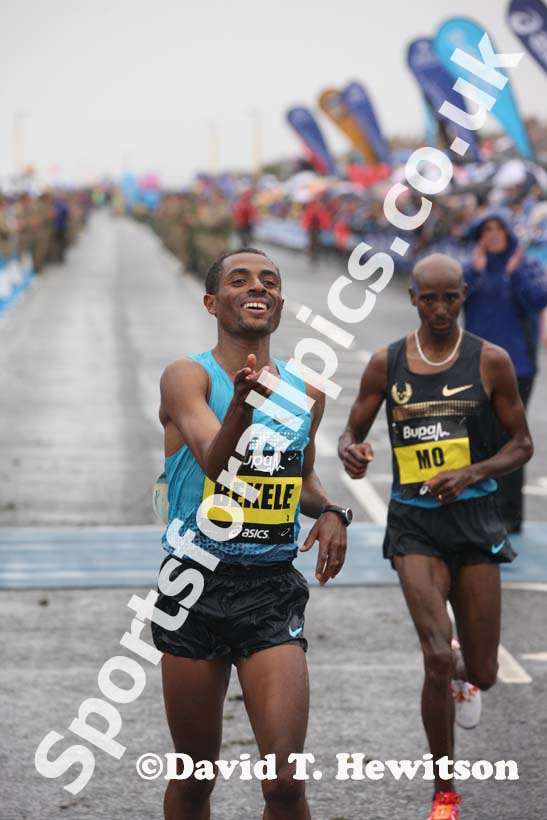 Kenenisa Bekele wins the BUPA Great North Run.
